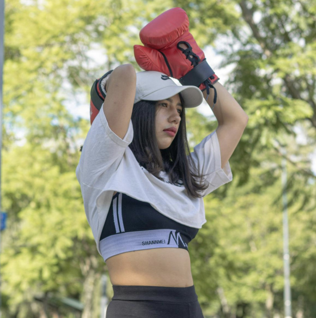 Verified profile photo of Mia Tran, 25, West Edmonton